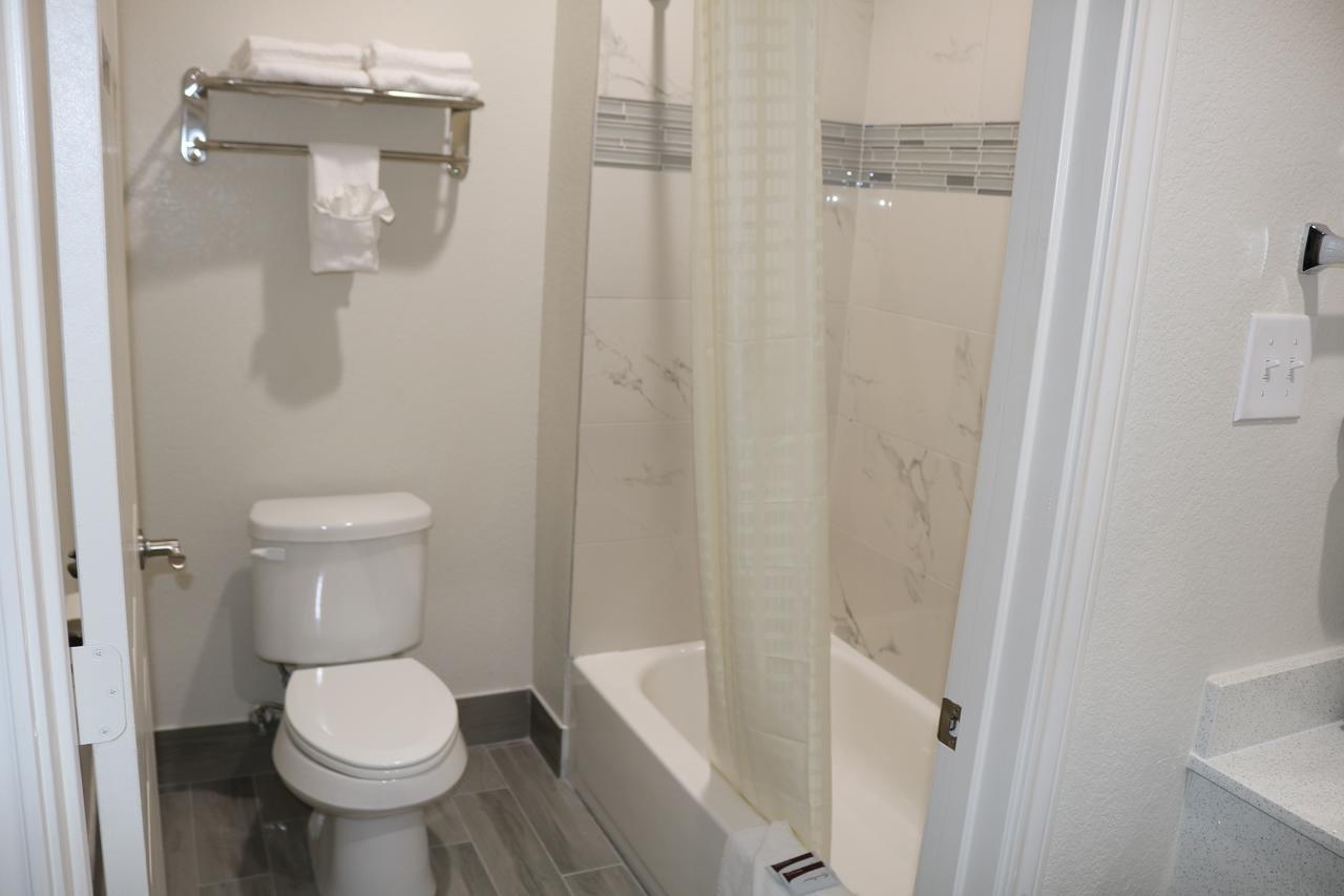 Scottish Inn & Suites - Iah Airport Humble Esterno foto